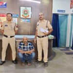 * फरार आरोपी सुभाष पटेल को जोरापाली फार्म हाउस से किया गया गिरफ्तार,नकली होलोग्राम और लेबल लगाकर कोचियों के माध्यम से की जाती थी शराब की बिक्री*
