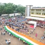 रिमझिम बारिश में निकली भव्य तिरंगा यात्रा, देशभक्ति से सराबोर हुआ रायगढ़