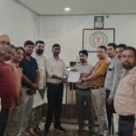 सेवा सुरक्षा न्याय पदयात्रा: घरघोड़ा फेडरेशन के शिक्षकों ने मुख्यमंत्री के नाम अनुविभागीय अधिकारी को सौंपा ज्ञापन